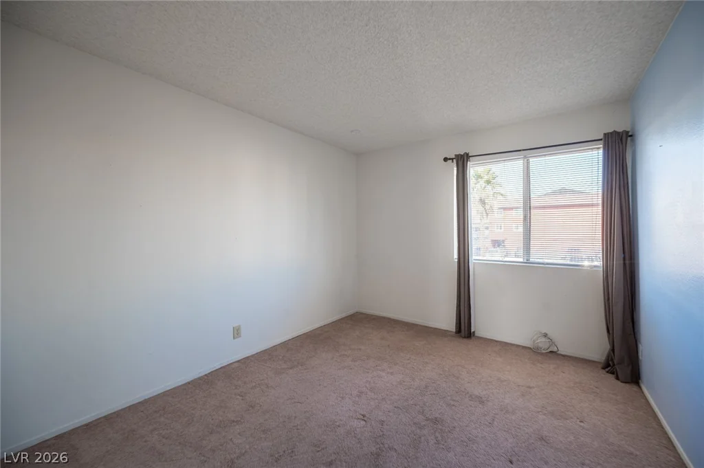 618 Rolling Green, Las Vegas, NV 89169