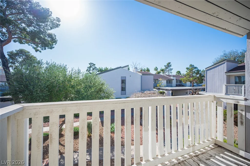 618 Rolling Green, Las Vegas, NV 89169