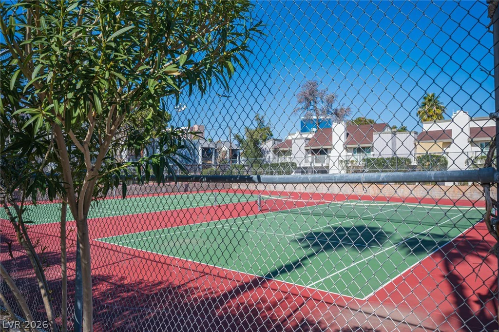 618 Rolling Green, Las Vegas, NV 89169
