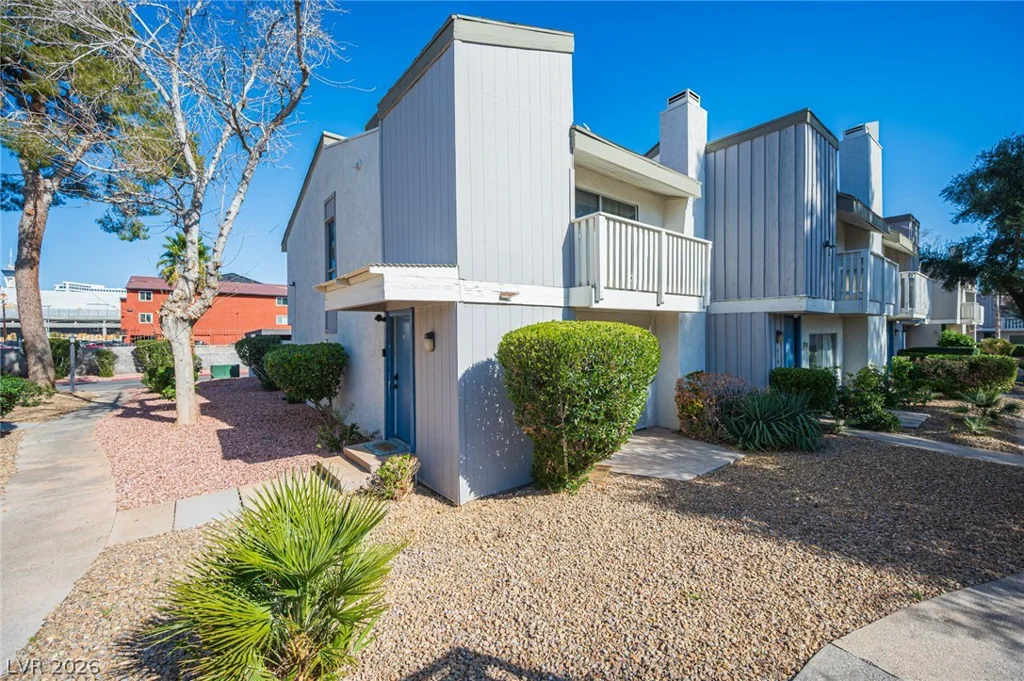618 Rolling Green, Las Vegas, NV 89169