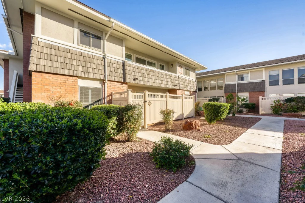 2838 Geary, Las Vegas, NV 89109