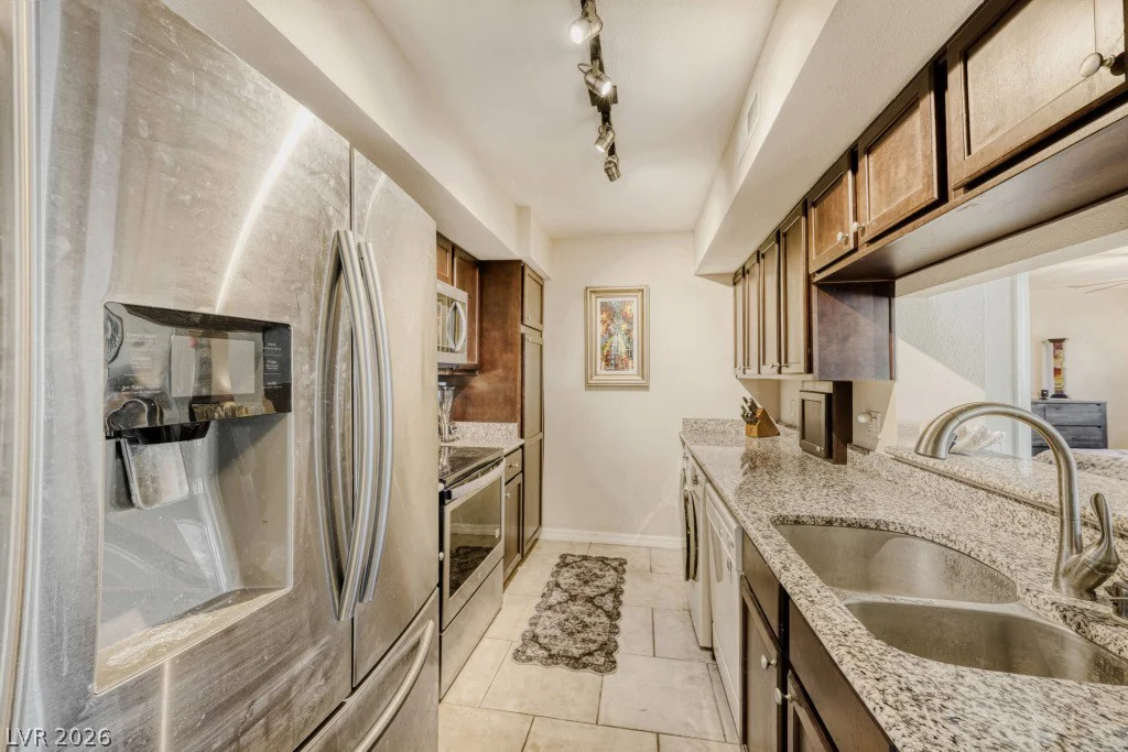 2838 Geary, Las Vegas, NV 89109