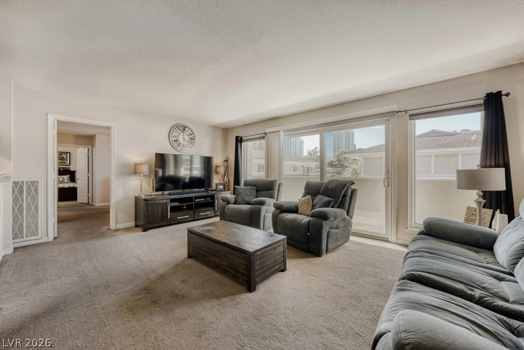 2838 Geary, Las Vegas, NV 89109