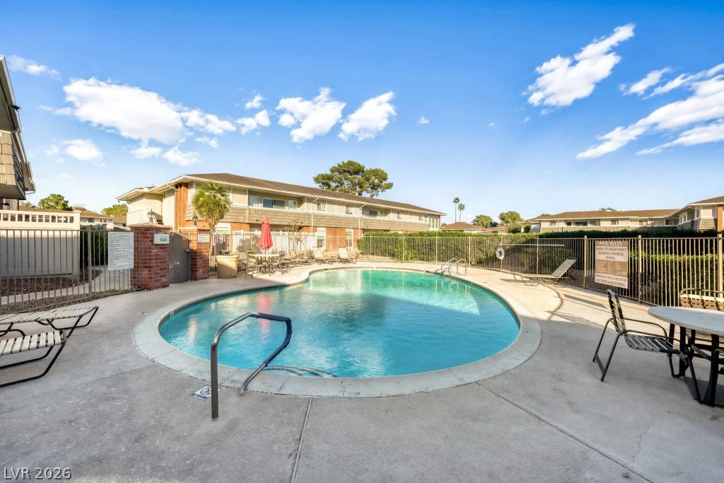 2838 Geary, Las Vegas, NV 89109