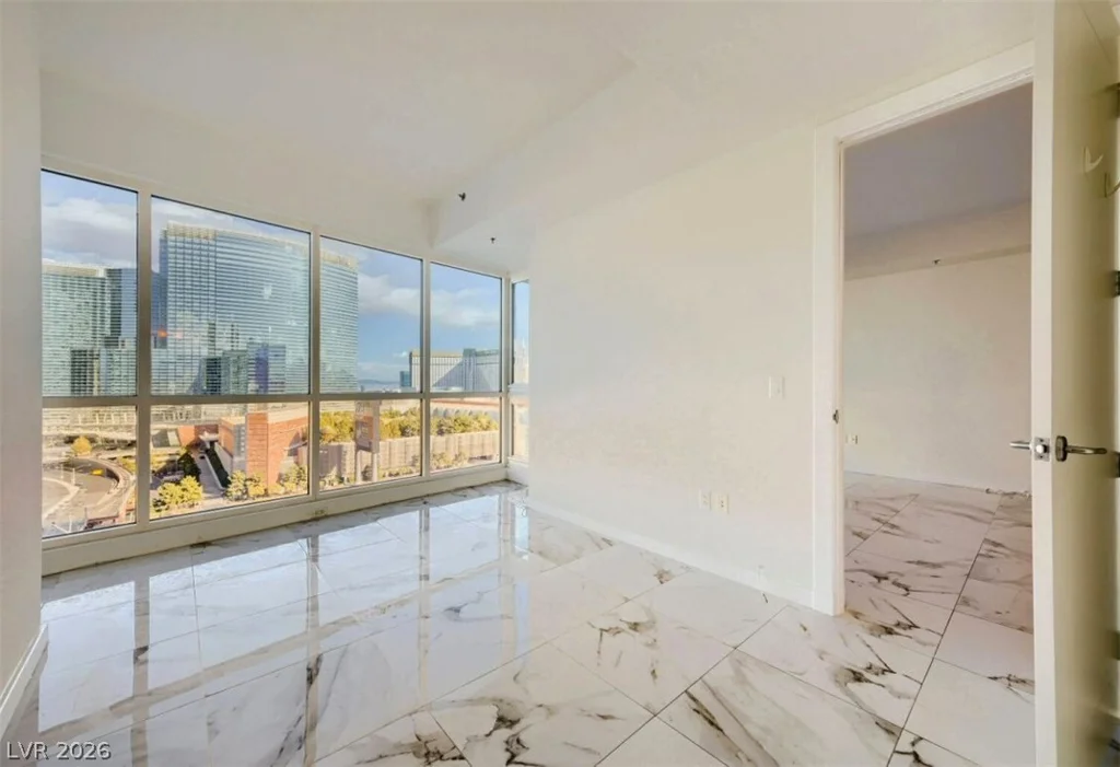 4525 Dean Martin, Las Vegas, NV 89103