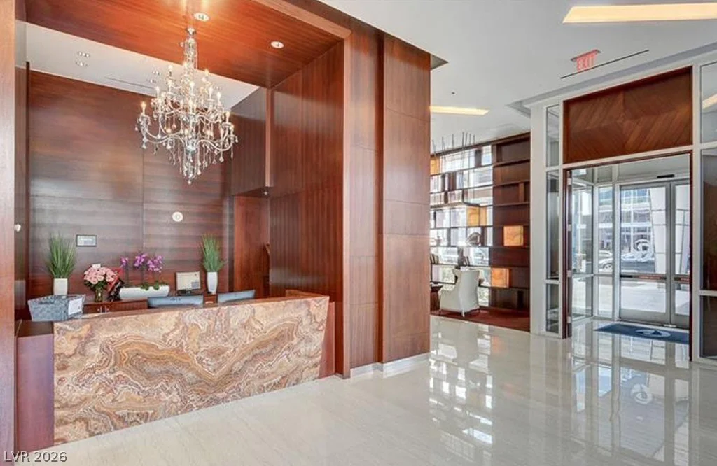4525 Dean Martin, Las Vegas, NV 89103