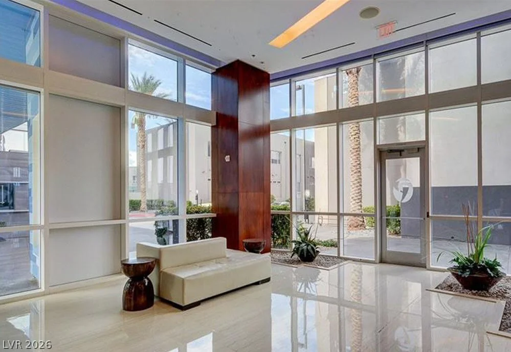 4525 Dean Martin, Las Vegas, NV 89103