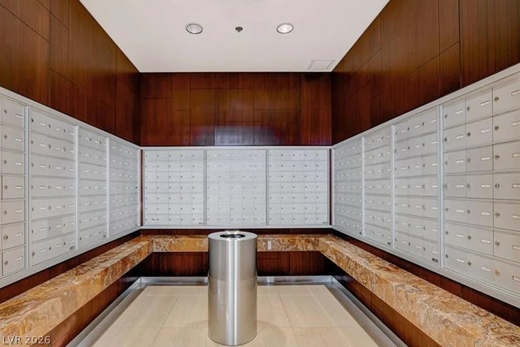 4525 Dean Martin, Las Vegas, NV 89103