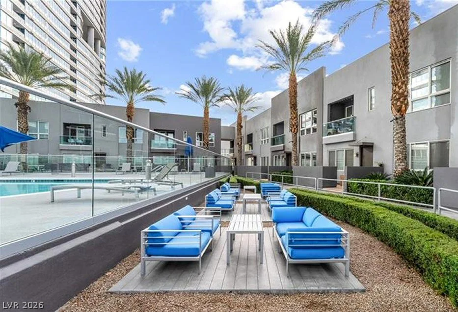 4525 Dean Martin, Las Vegas, NV 89103