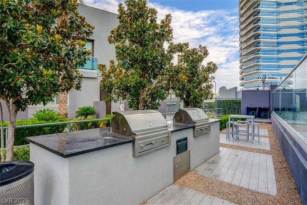 4525 Dean Martin, Las Vegas, NV 89103