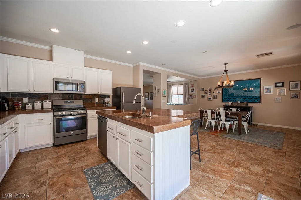 925 Cascade Light, North Las Vegas, NV 89031