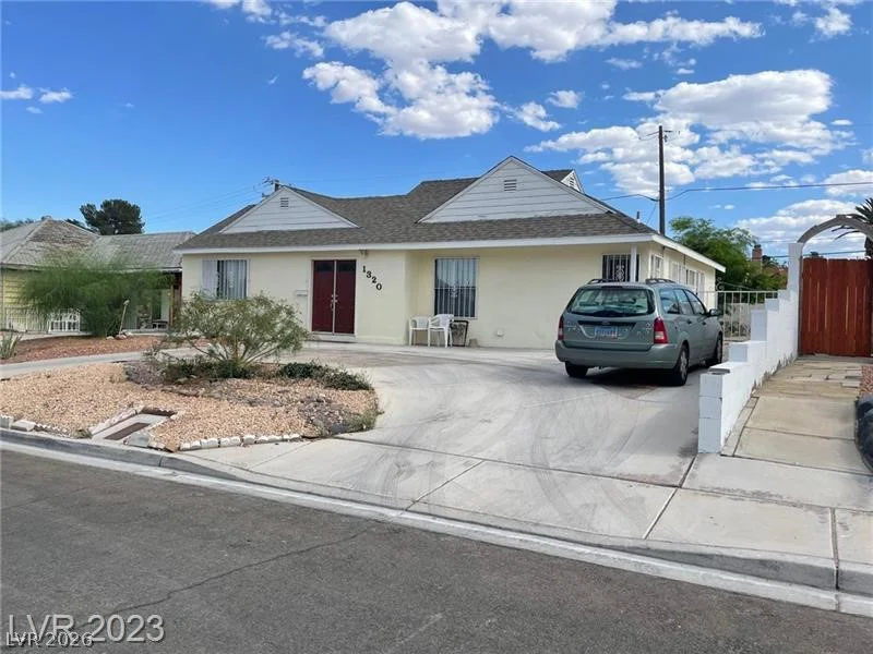 1320 Norman, Las Vegas, NV 89104