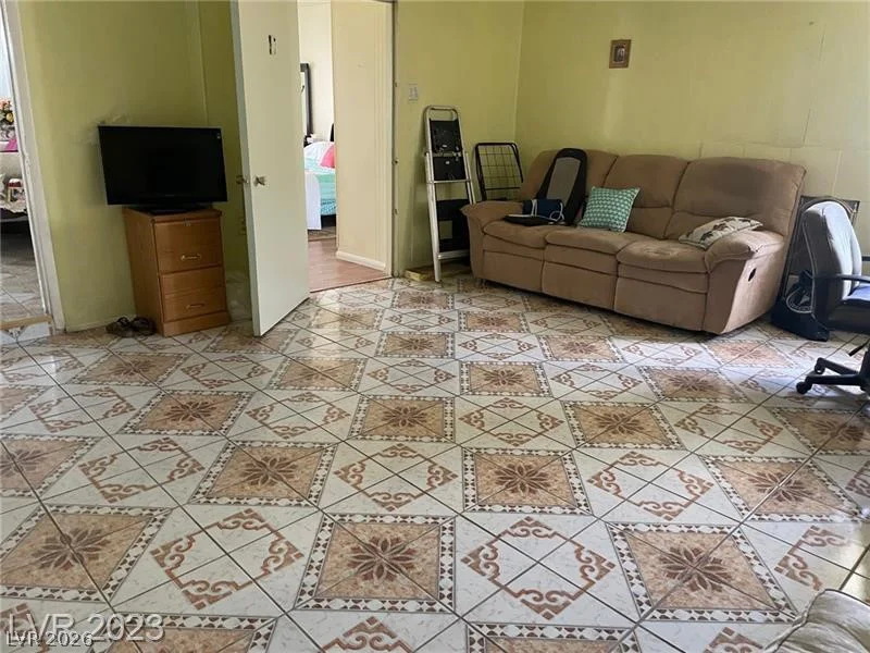 1320 Norman, Las Vegas, NV 89104