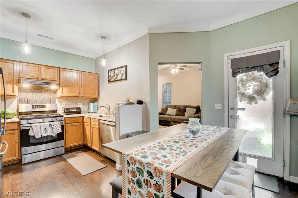2505 Lady Elizabeth, North Las Vegas, NV 89031