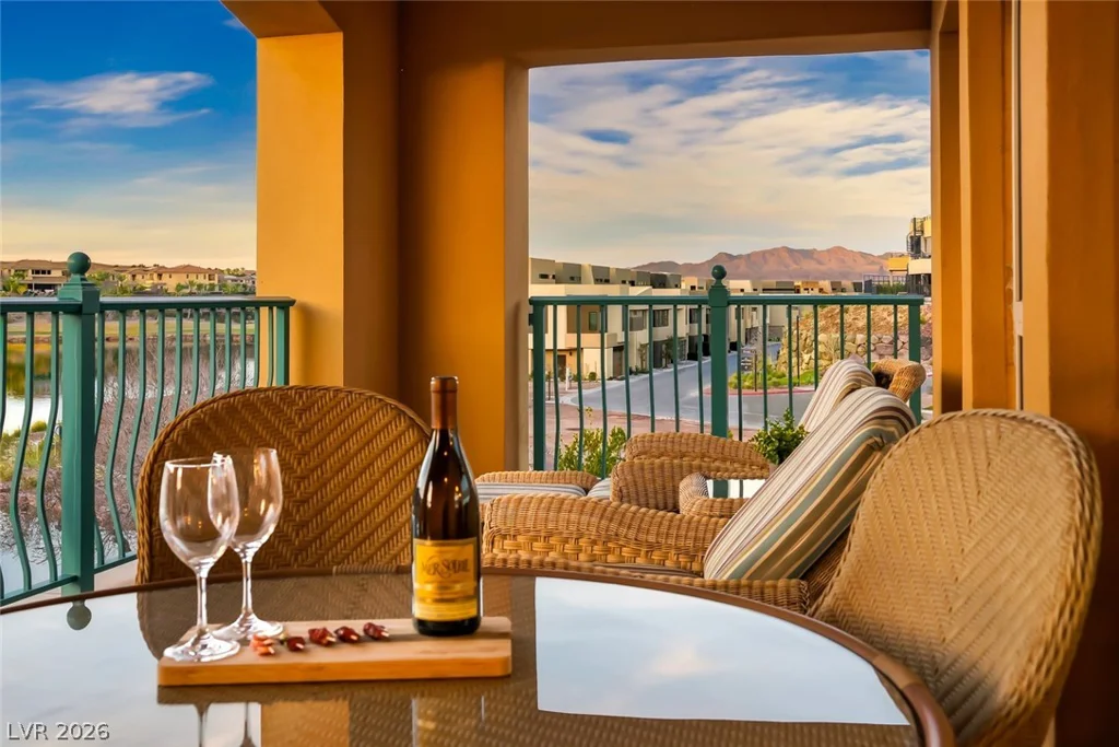 30 Strada Di Villaggio, Henderson, NV 89011