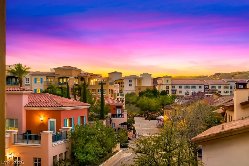 30 Strada Di Villaggio, Henderson, NV 89011