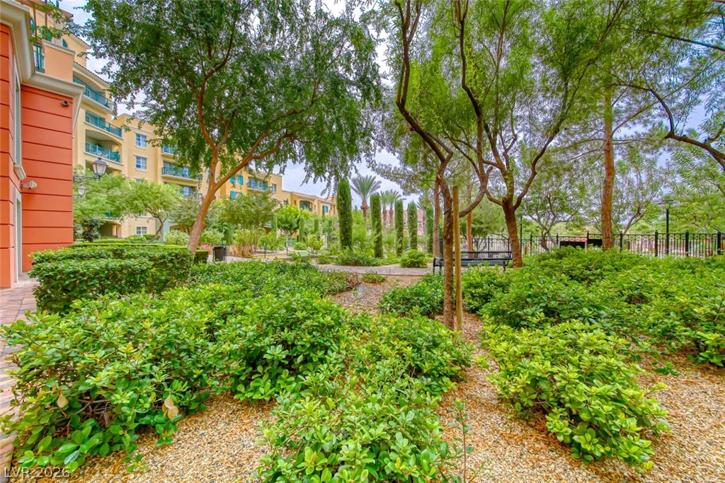 30 Strada Di Villaggio, Henderson, NV 89011