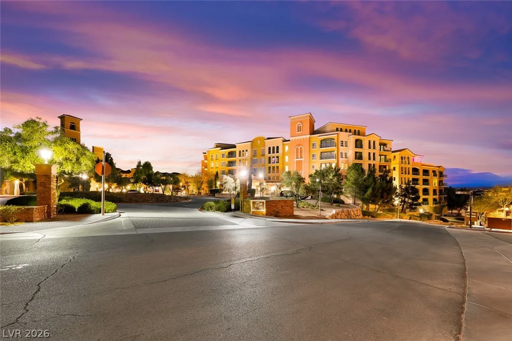 30 Strada Di Villaggio, Henderson, NV 89011