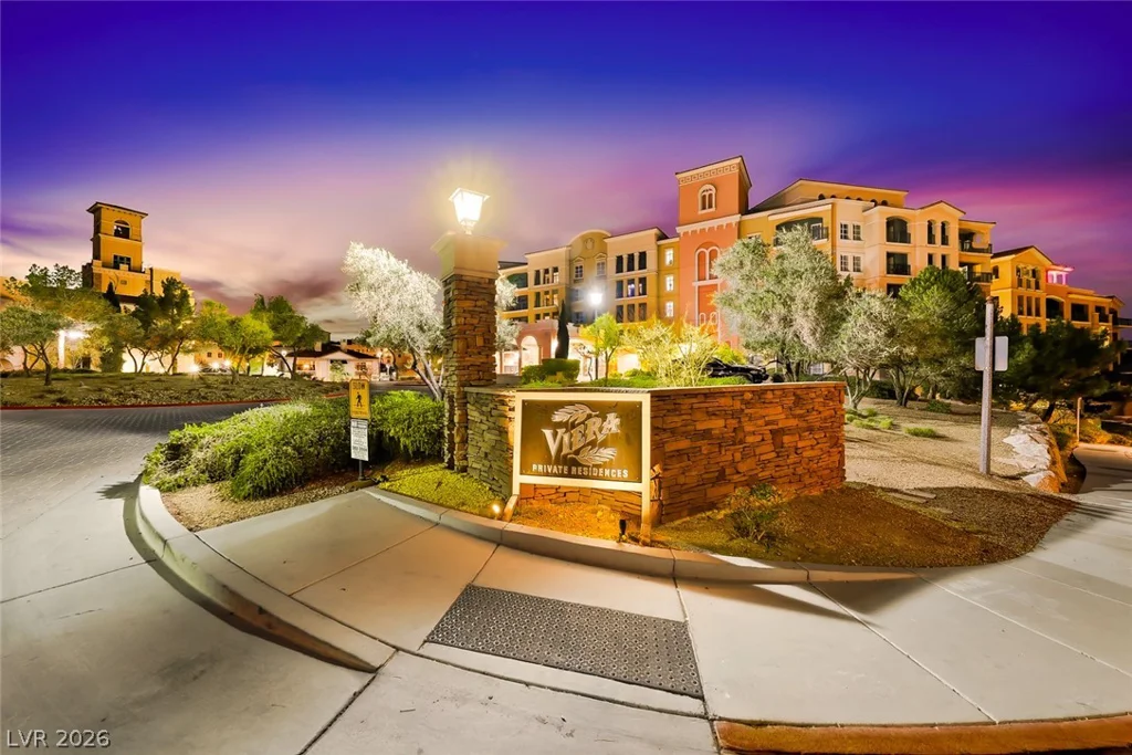 30 Strada Di Villaggio, Henderson, NV 89011