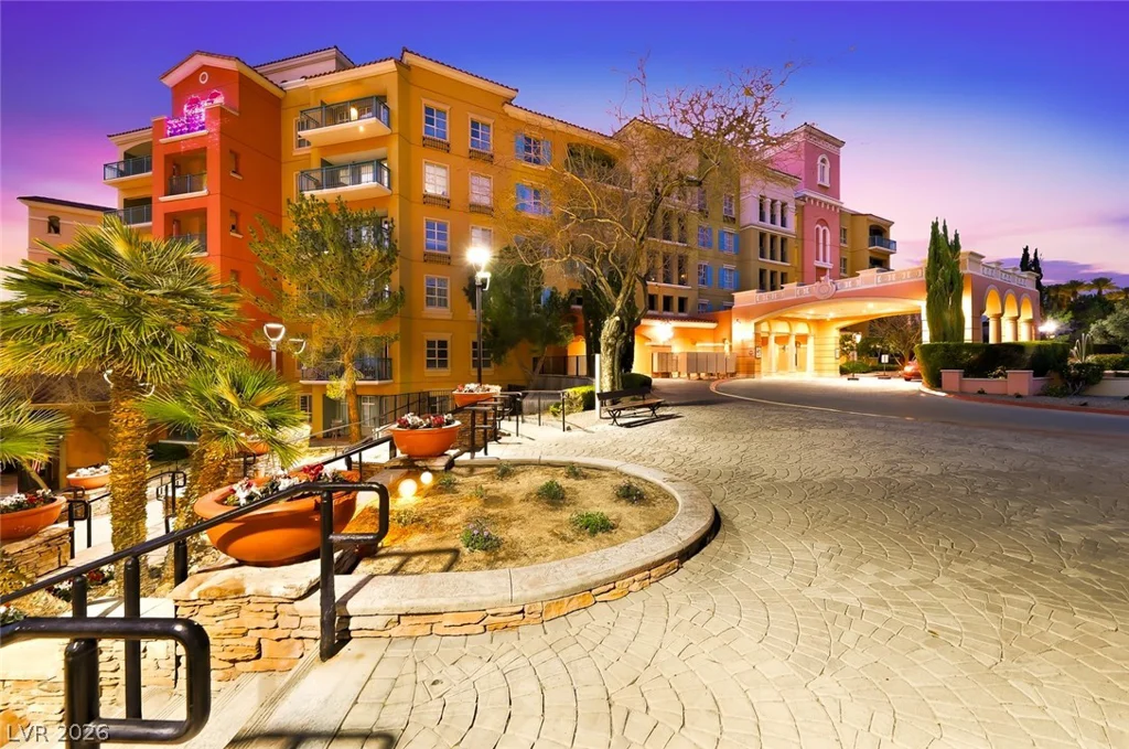 30 Strada Di Villaggio, Henderson, NV 89011