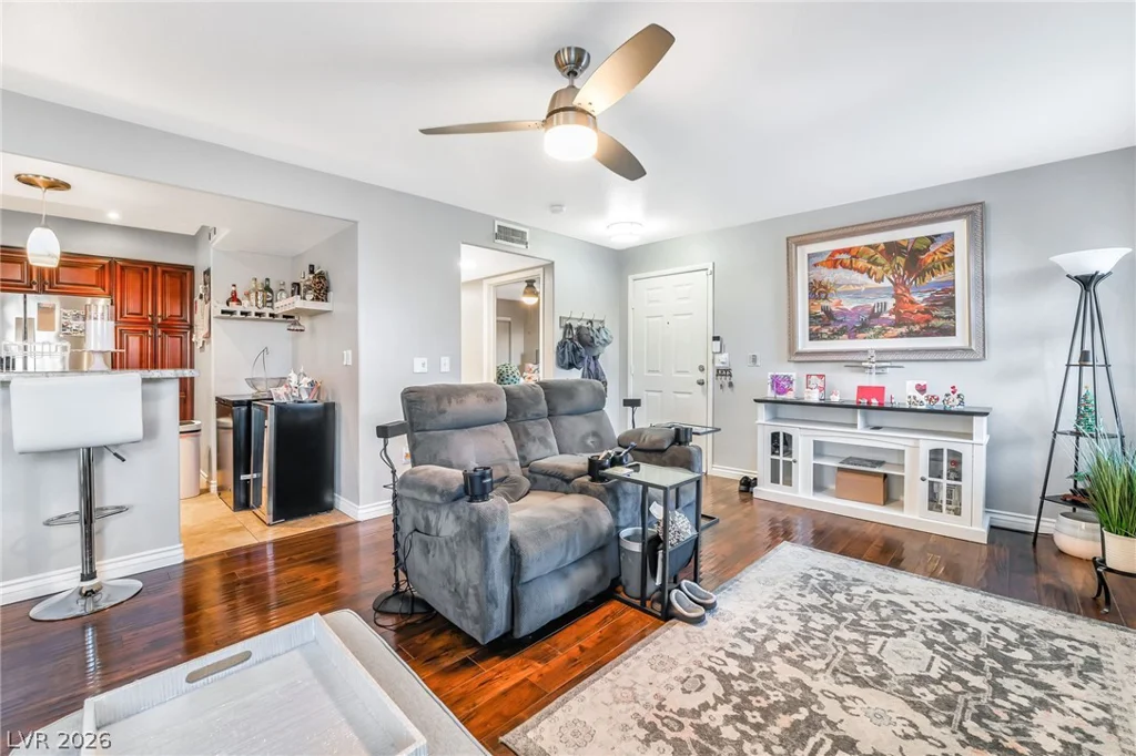 7950 Flamingo, Las Vegas, NV 89147