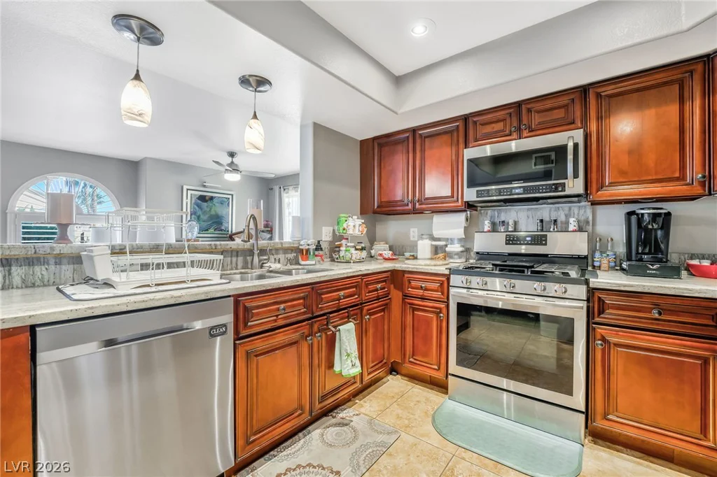 7950 Flamingo, Las Vegas, NV 89147