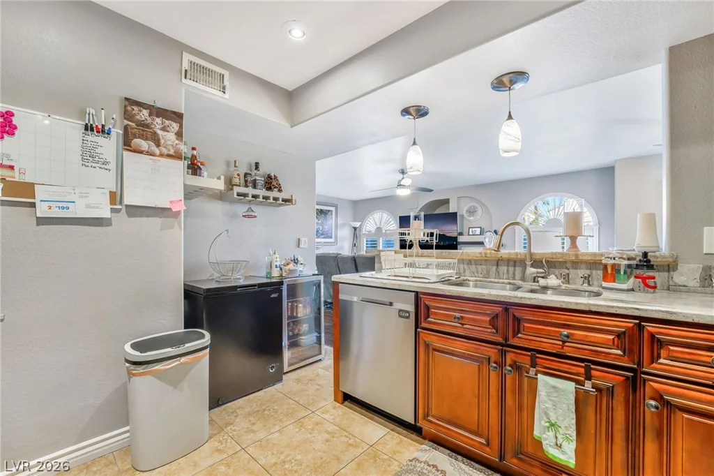 7950 Flamingo, Las Vegas, NV 89147