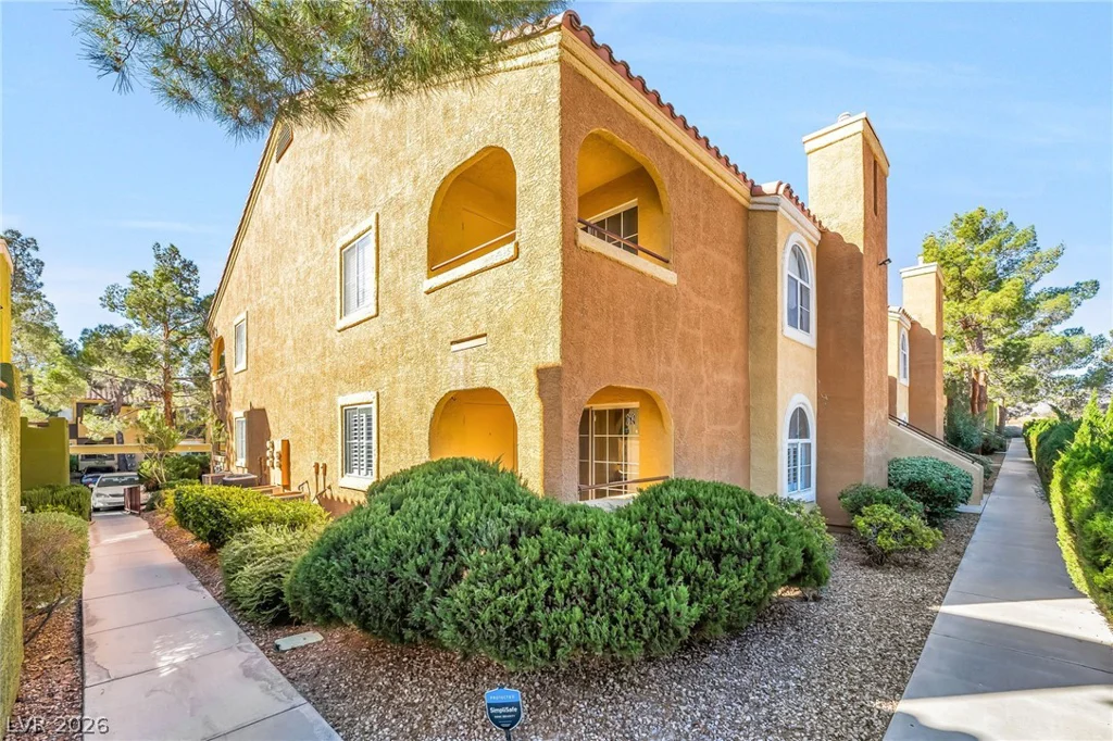 7950 Flamingo, Las Vegas, NV 89147