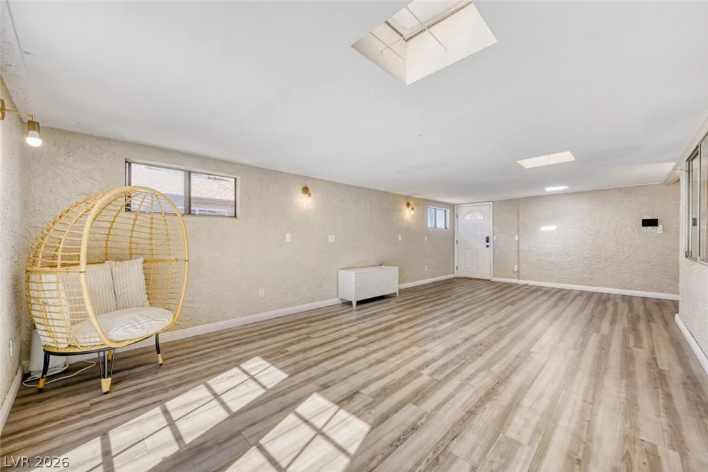 325 Rochell, Henderson, NV 89015