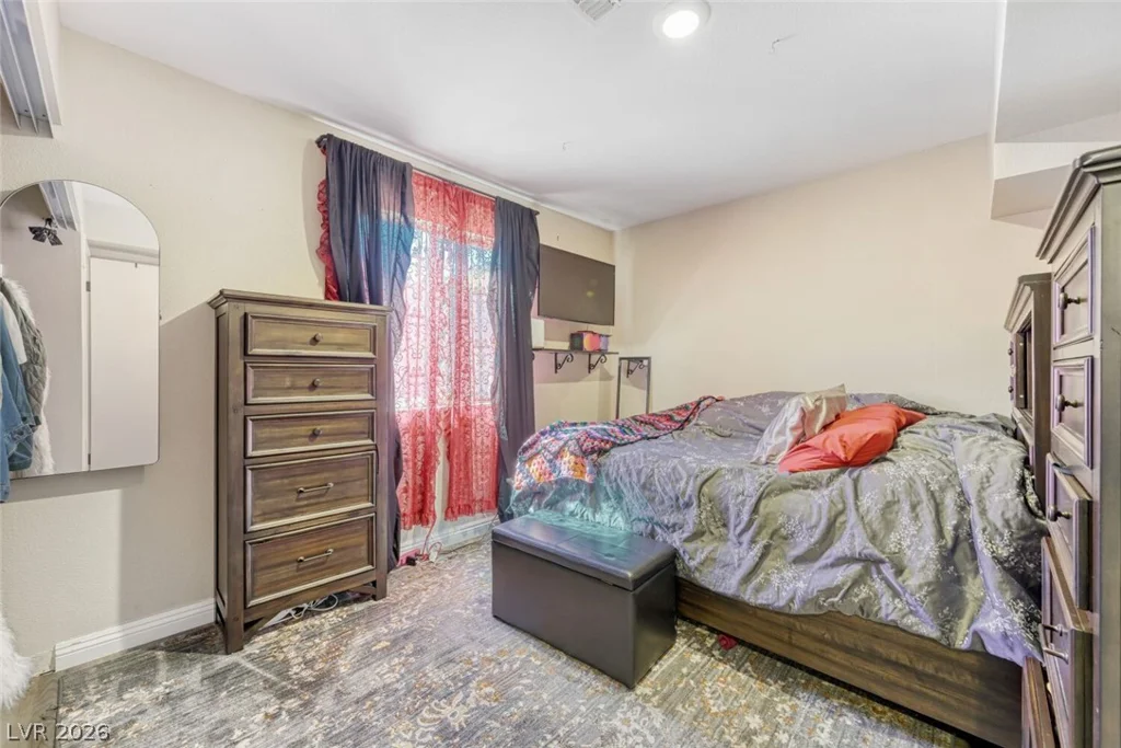 325 Rochell, Henderson, NV 89015