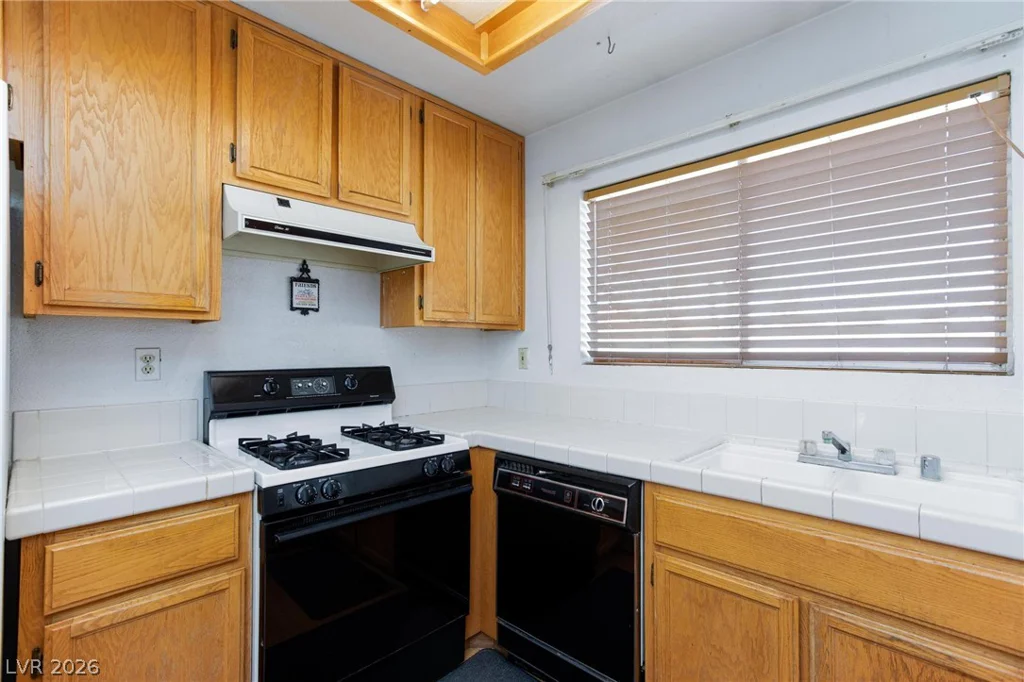 2546 Wolverton, Henderson, NV 89074