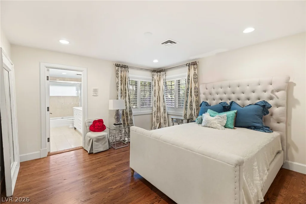 3001 Astoria Pines, Las Vegas, NV 89107