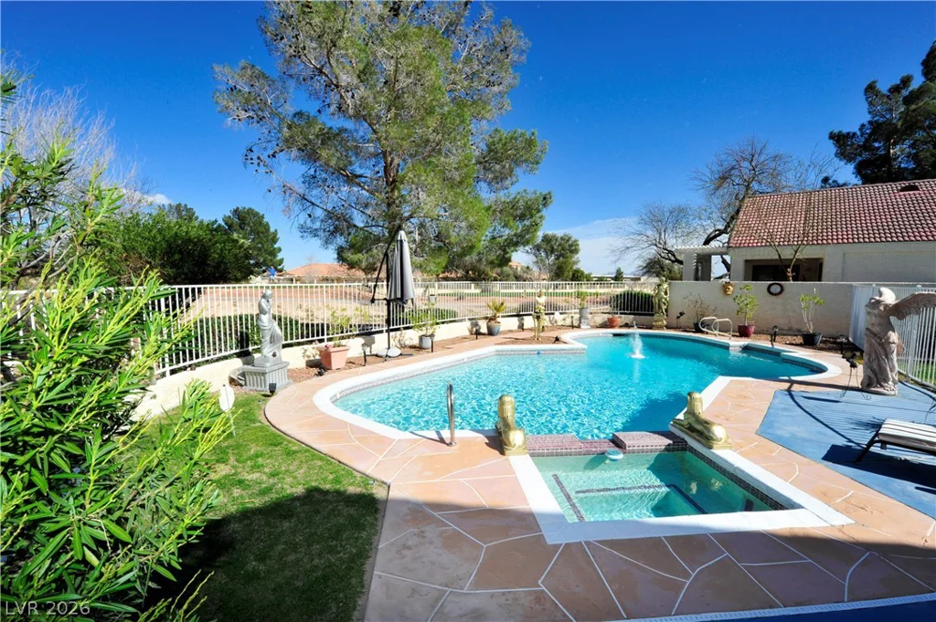 7208 Crooked Bow, Las Vegas, NV 89149