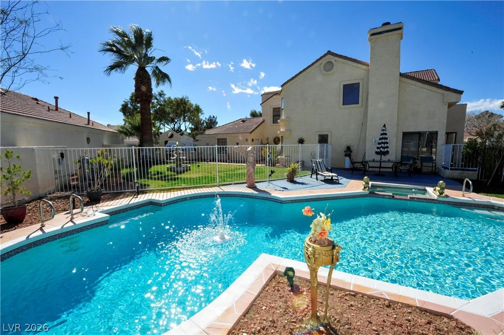 7208 Crooked Bow, Las Vegas, NV 89149