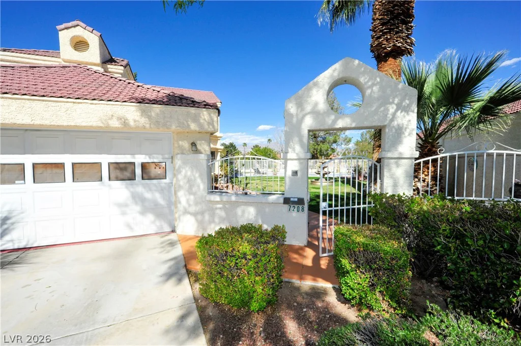 7208 Crooked Bow, Las Vegas, NV 89149