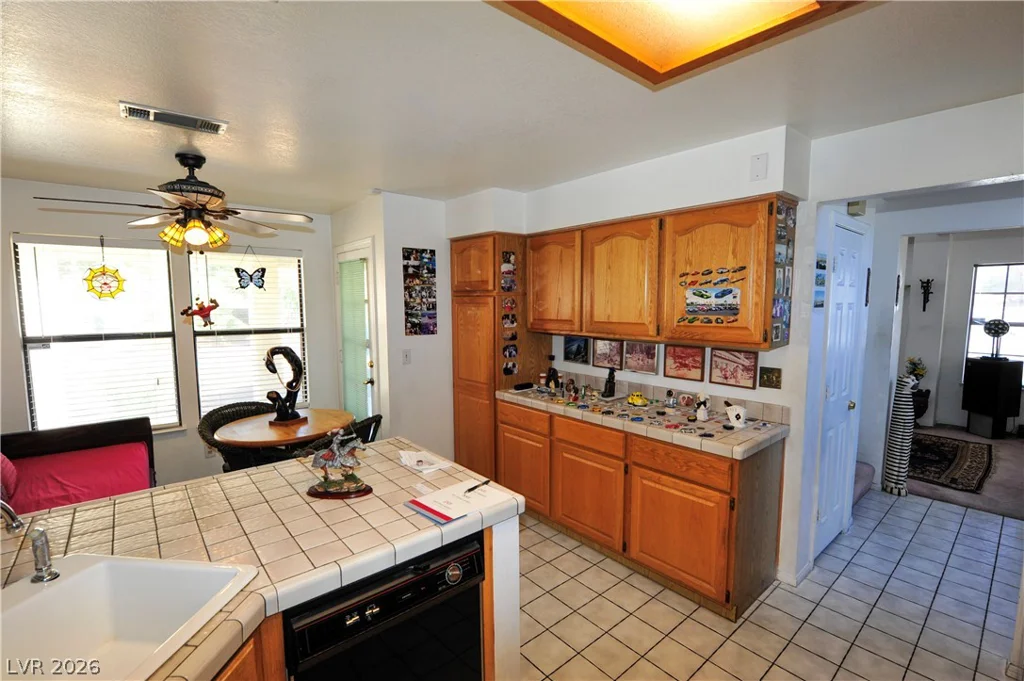 7208 Crooked Bow, Las Vegas, NV 89149