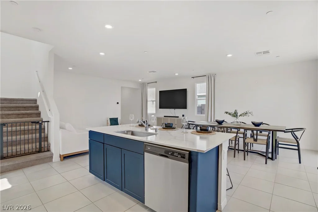 5692 Tinar, Las Vegas, NV 89113