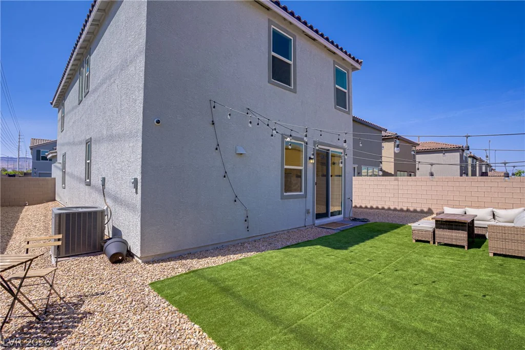 5692 Tinar, Las Vegas, NV 89113