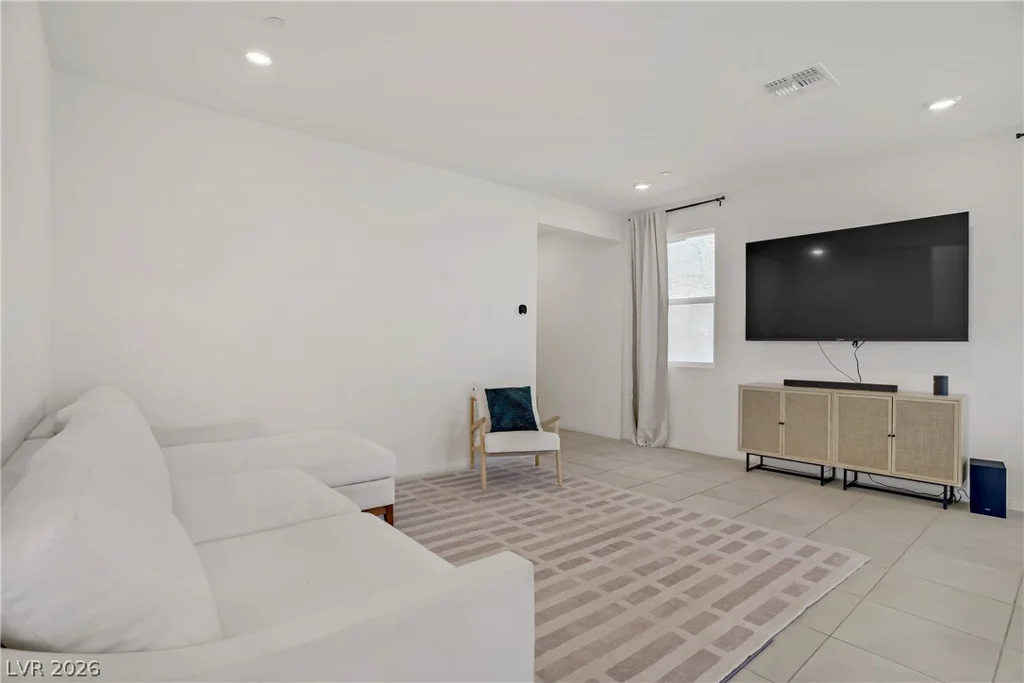 5692 Tinar, Las Vegas, NV 89113