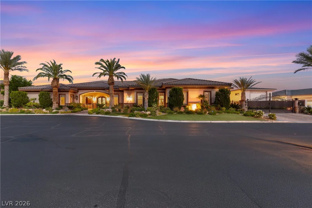 8574 Verde Park, Las Vegas, NV 89129