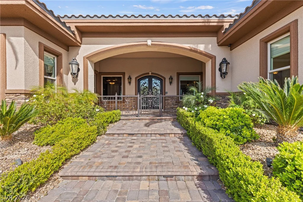 8574 Verde Park, Las Vegas, NV 89129