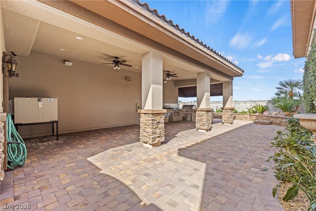 8574 Verde Park, Las Vegas, NV 89129