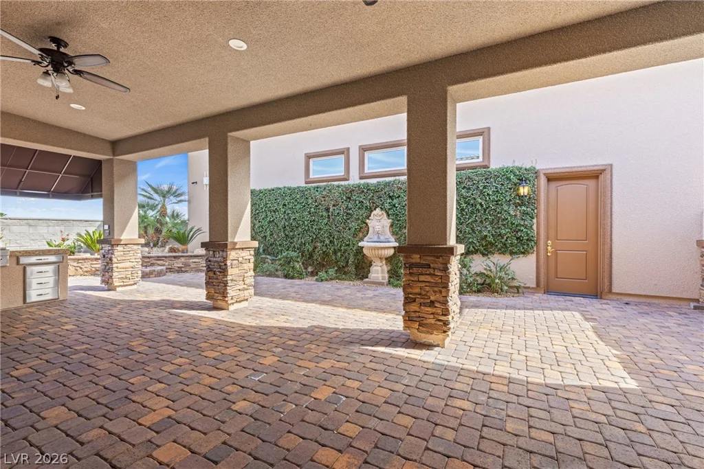 8574 Verde Park, Las Vegas, NV 89129