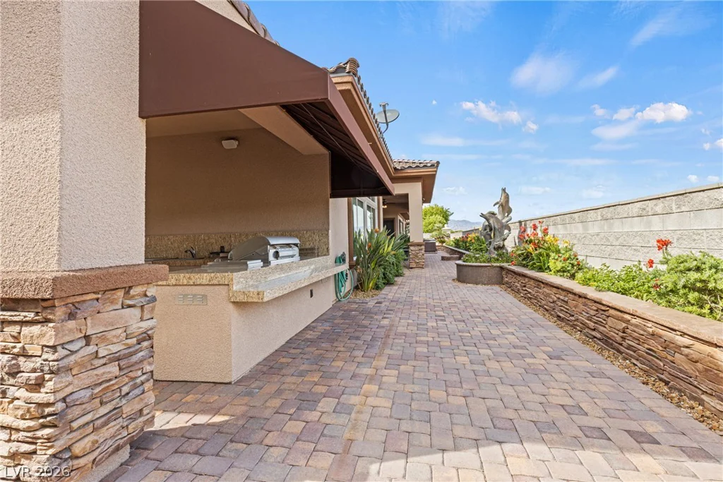 8574 Verde Park, Las Vegas, NV 89129