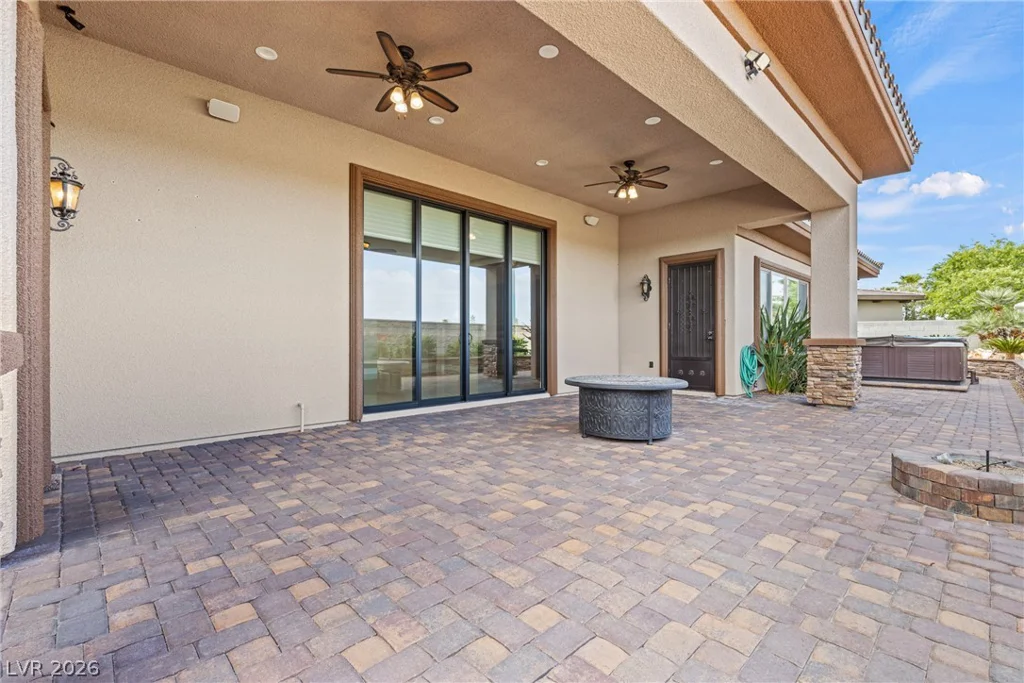 8574 Verde Park, Las Vegas, NV 89129