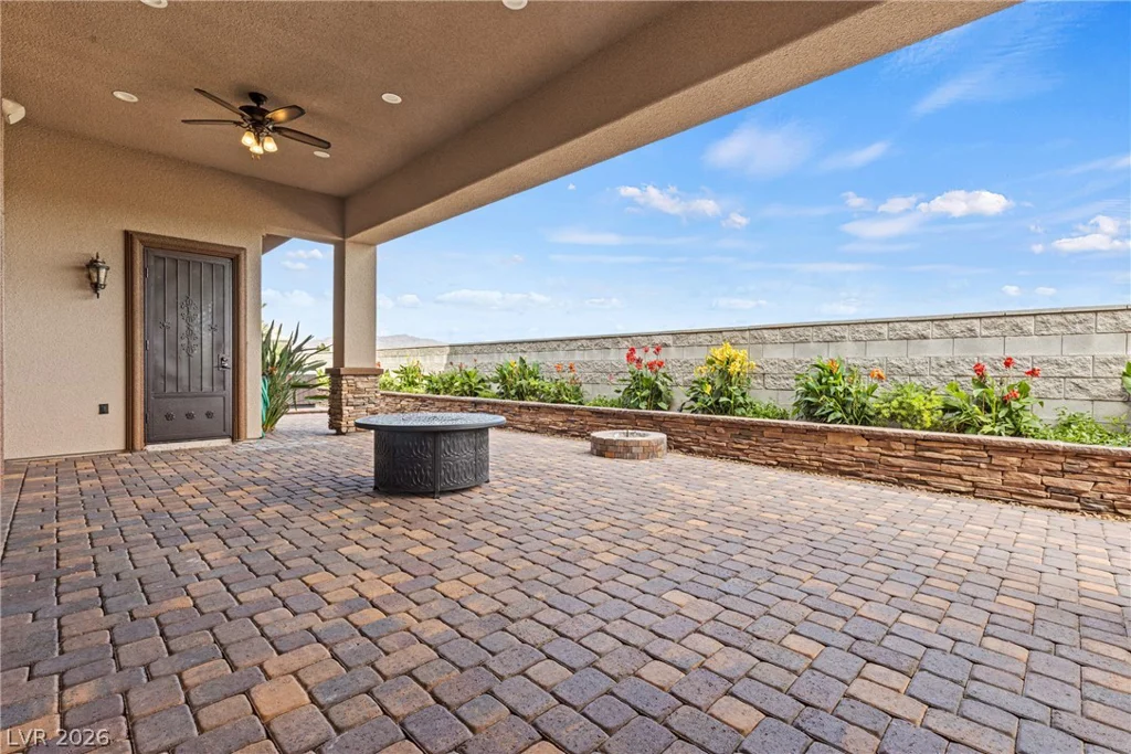 8574 Verde Park, Las Vegas, NV 89129