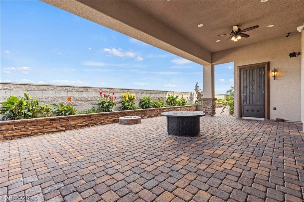 8574 Verde Park, Las Vegas, NV 89129