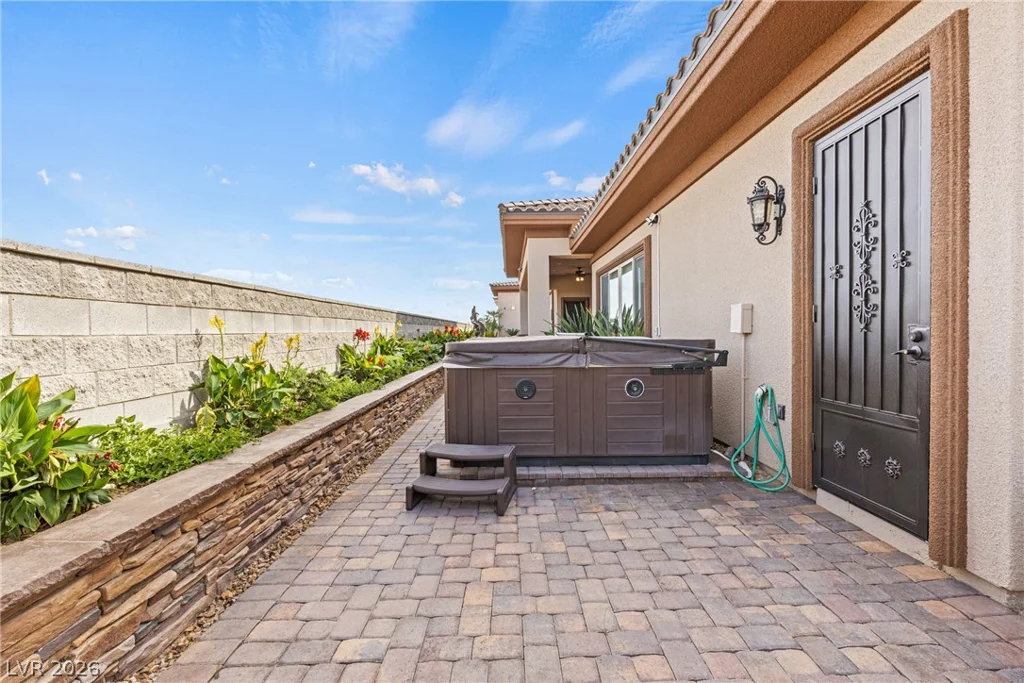 8574 Verde Park, Las Vegas, NV 89129