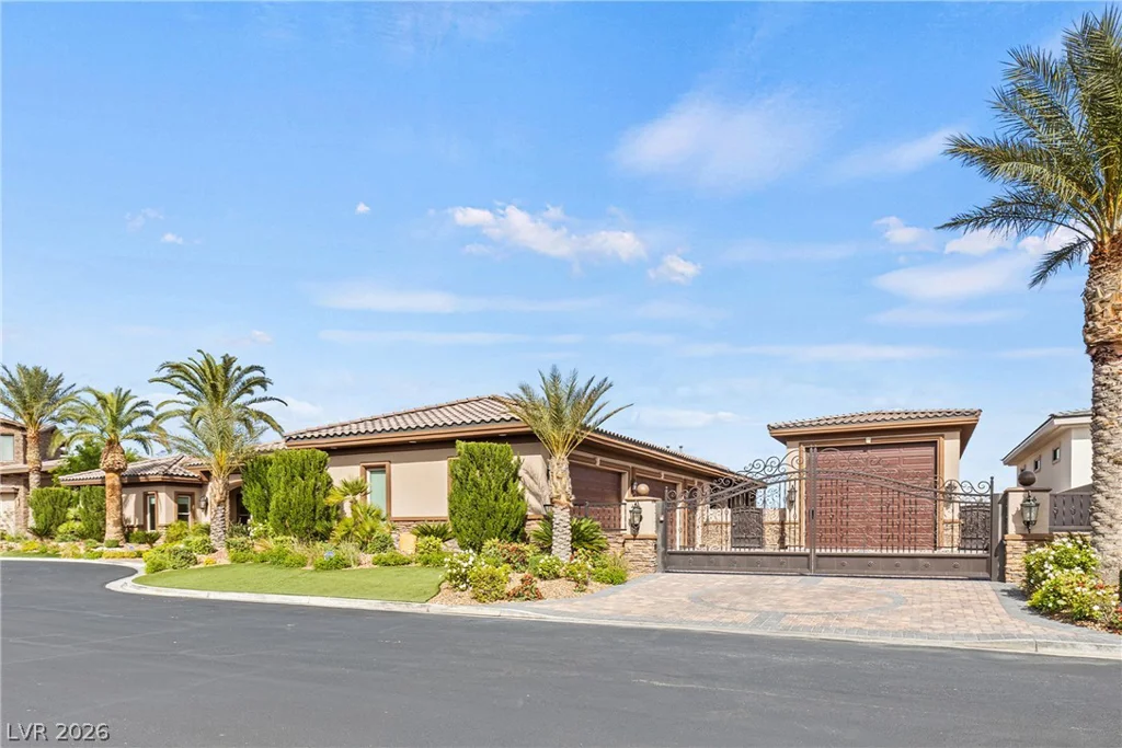8574 Verde Park, Las Vegas, NV 89129