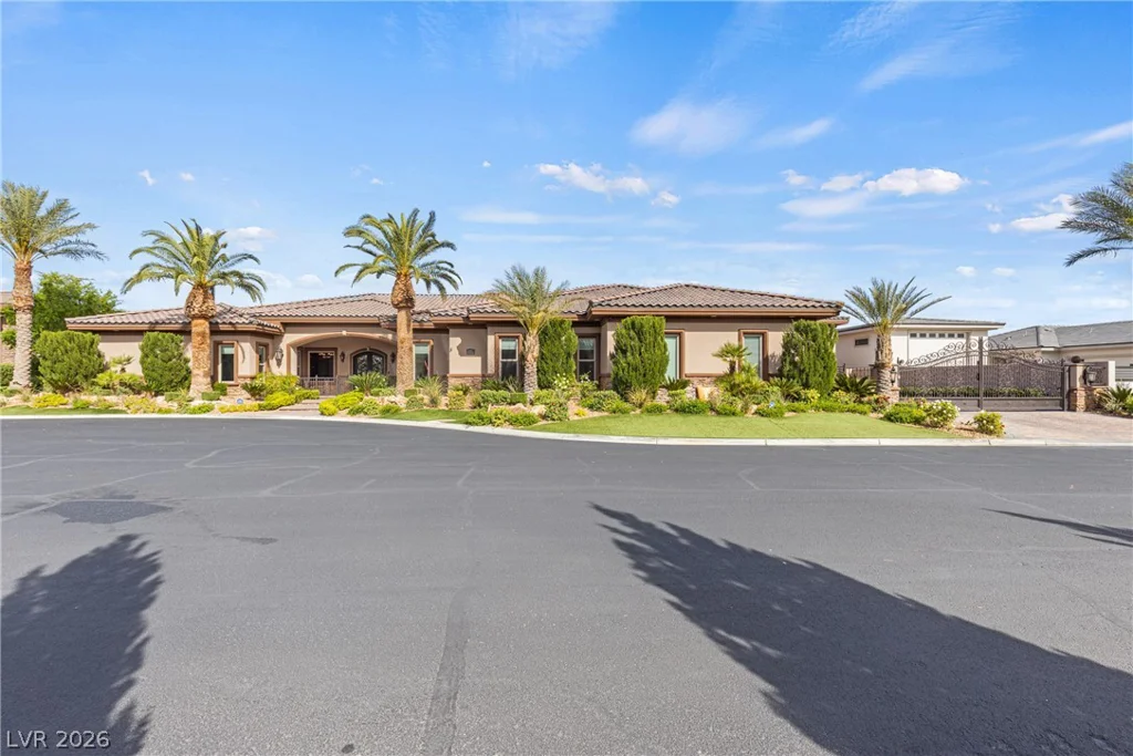 8574 Verde Park, Las Vegas, NV 89129